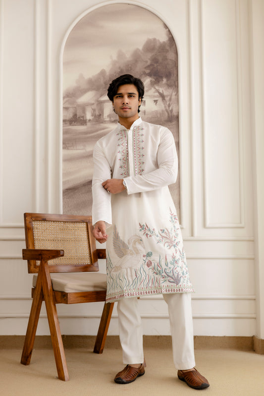 Designer Men’s Kurtas With Traditional Indian Craft