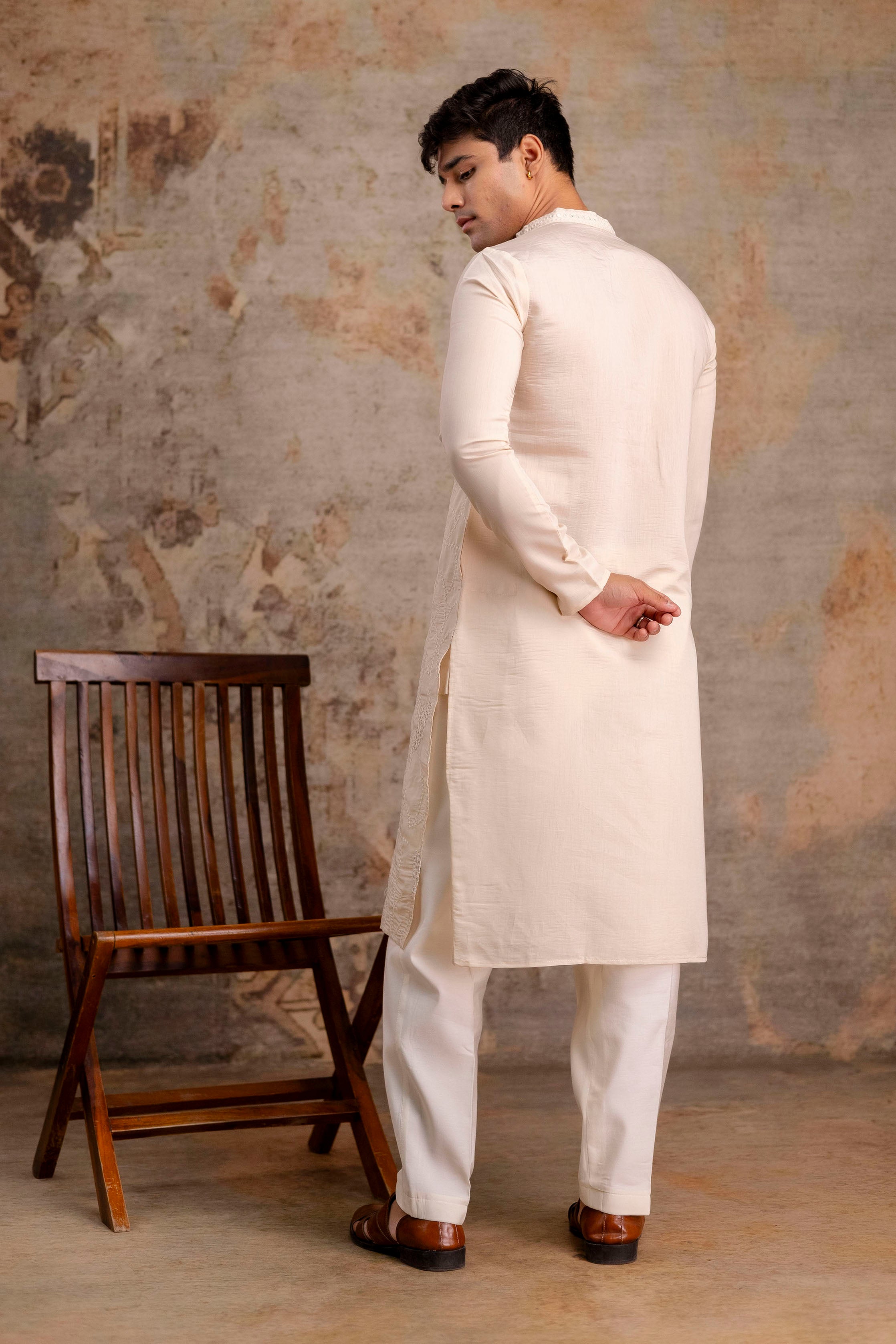 Embroidery Silk Kurta For Man