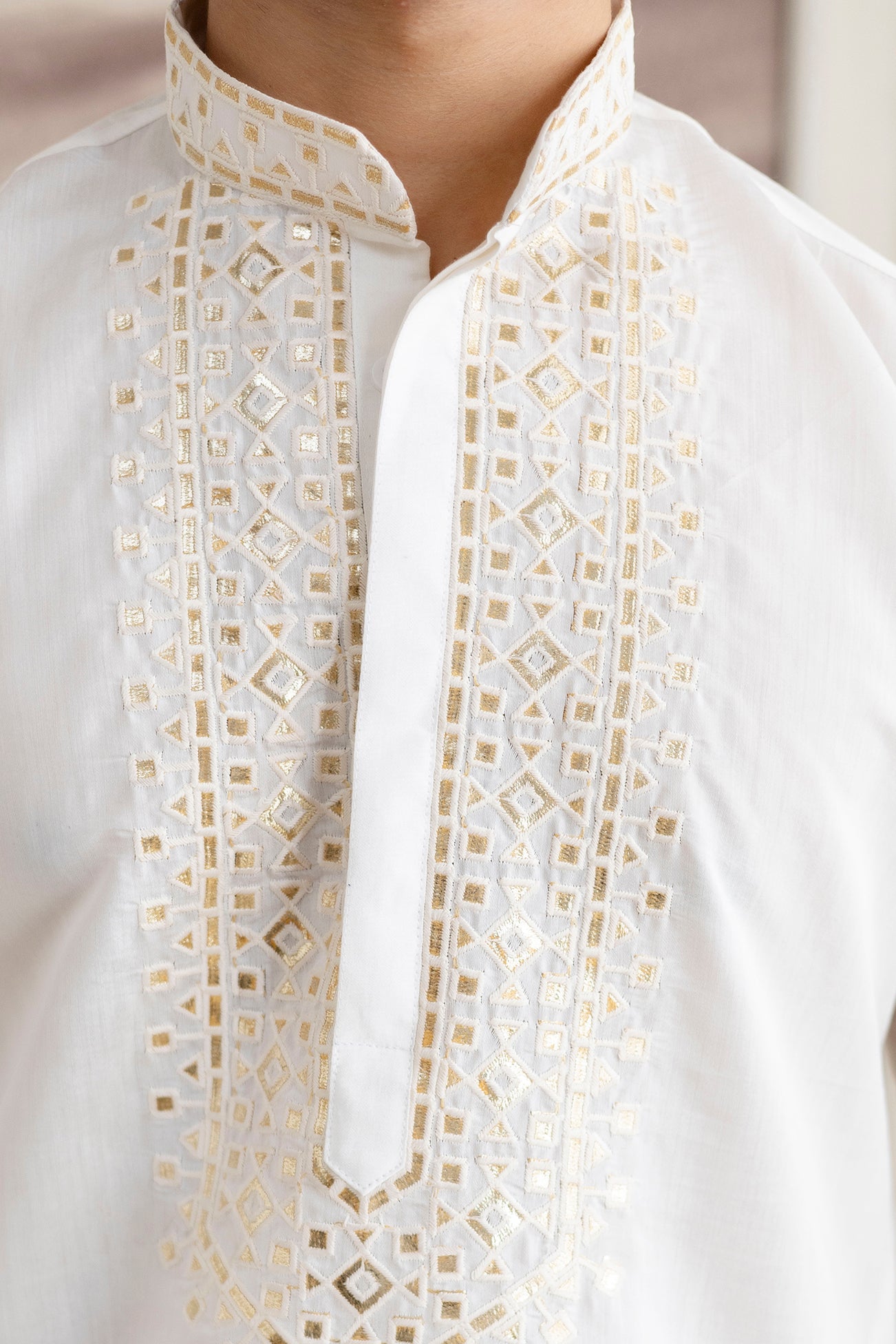 Embroidery And Foil Work Kurta For Man