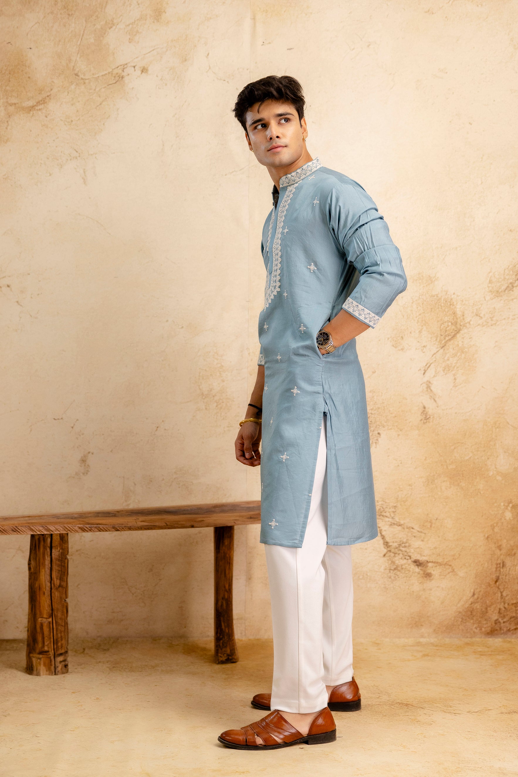 EMBROIDERED & SEQUIN KURTA WITH NECK