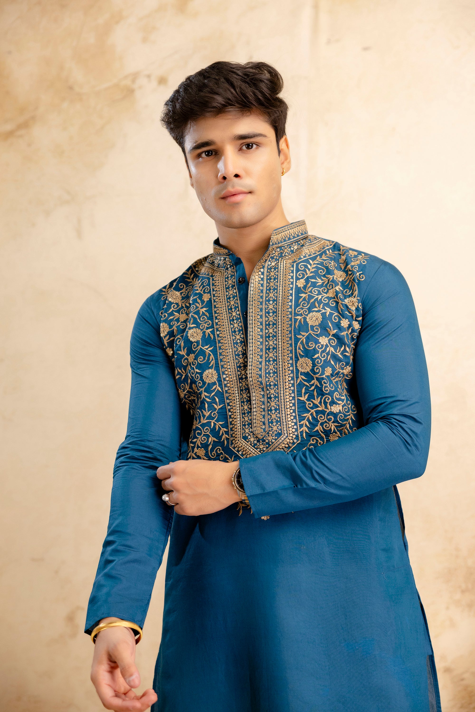 EMBROIDERED & SEQUIN KURTA WITH NEAK WORK