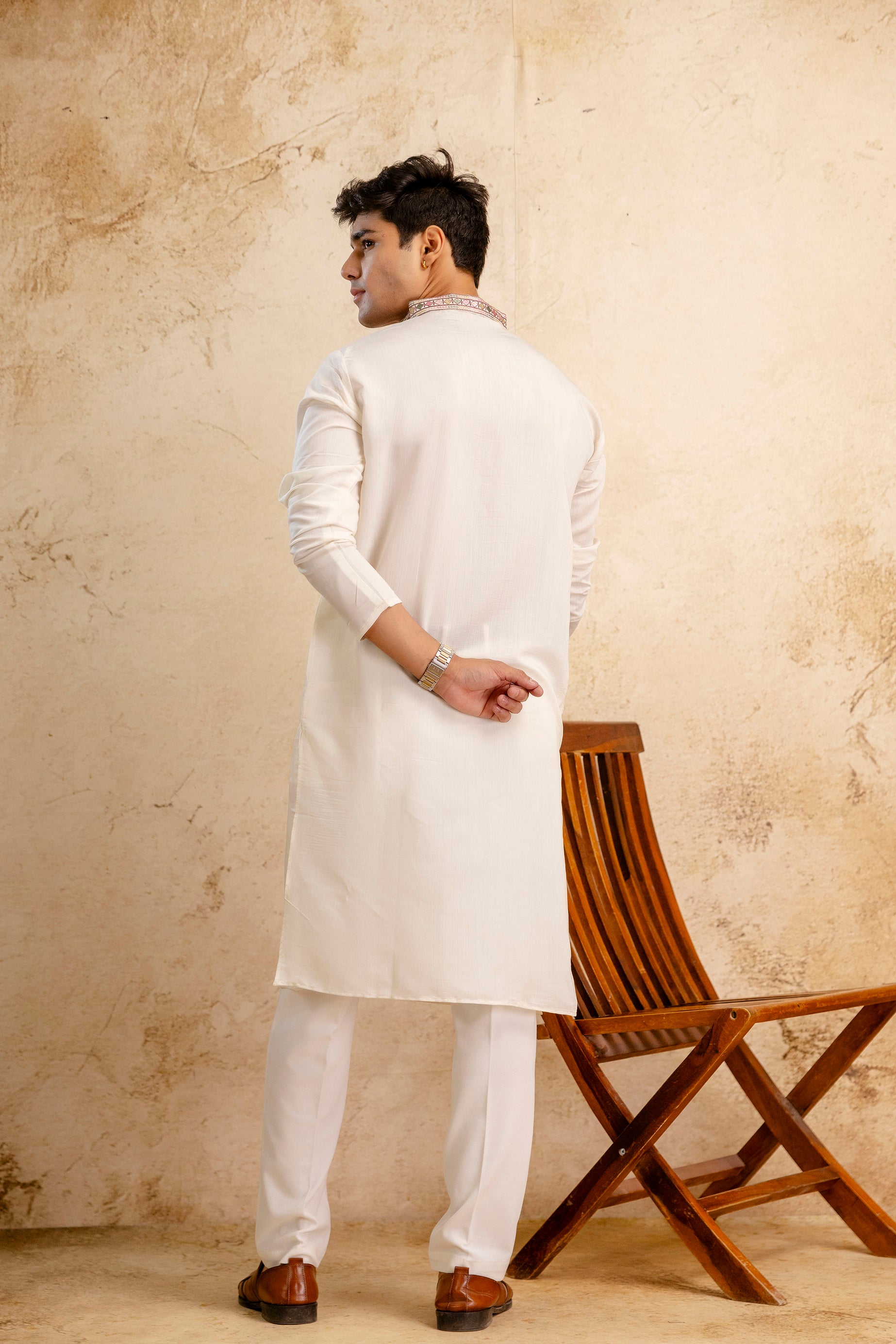 EMBROIDERED & SEQUIN KURTA WITH NECK