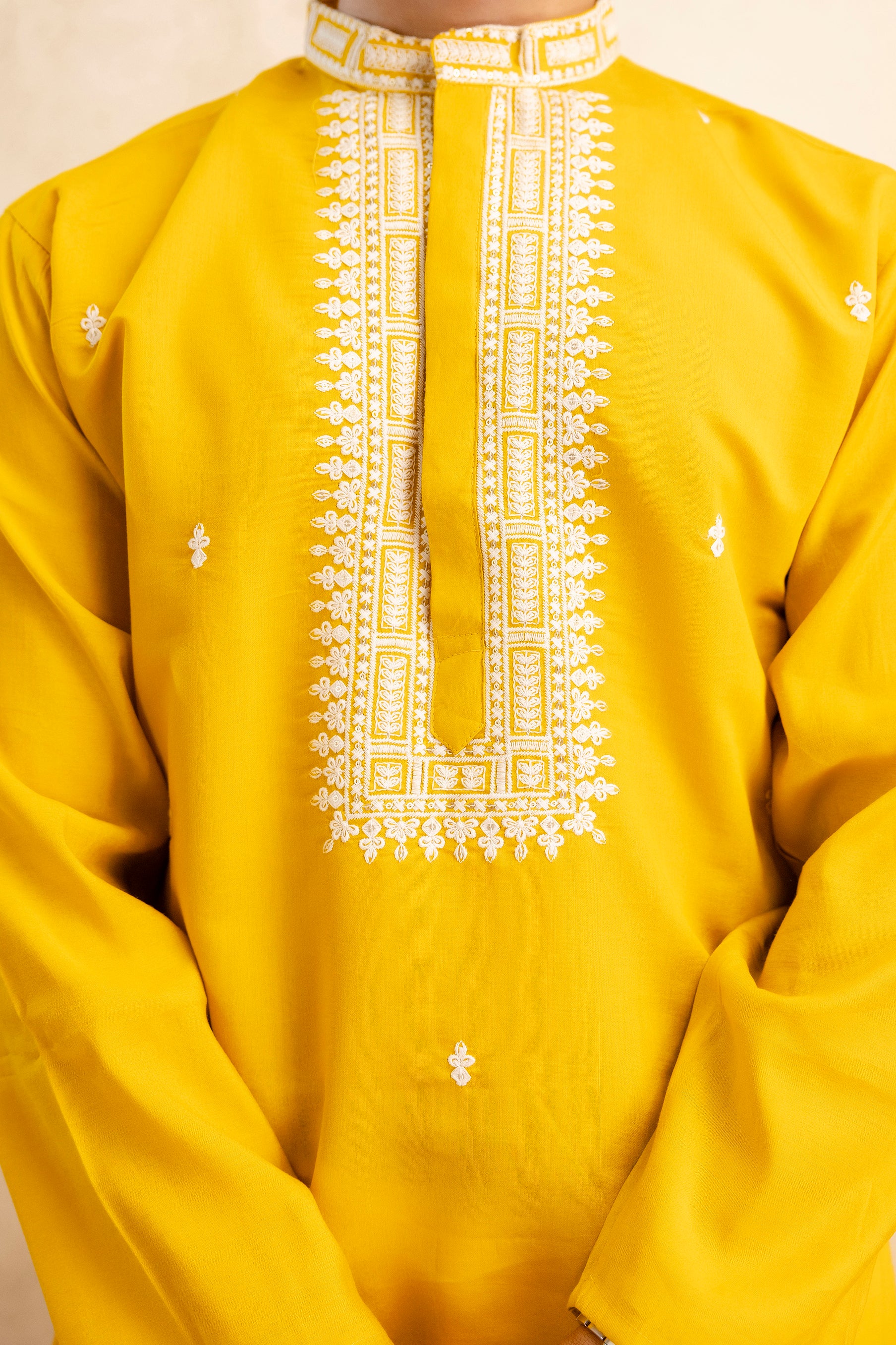 EMBROIDERED & SEQUIN KURTA WITH NECK