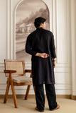 Designer Men’s Kurtas With Traditional Indian Craft