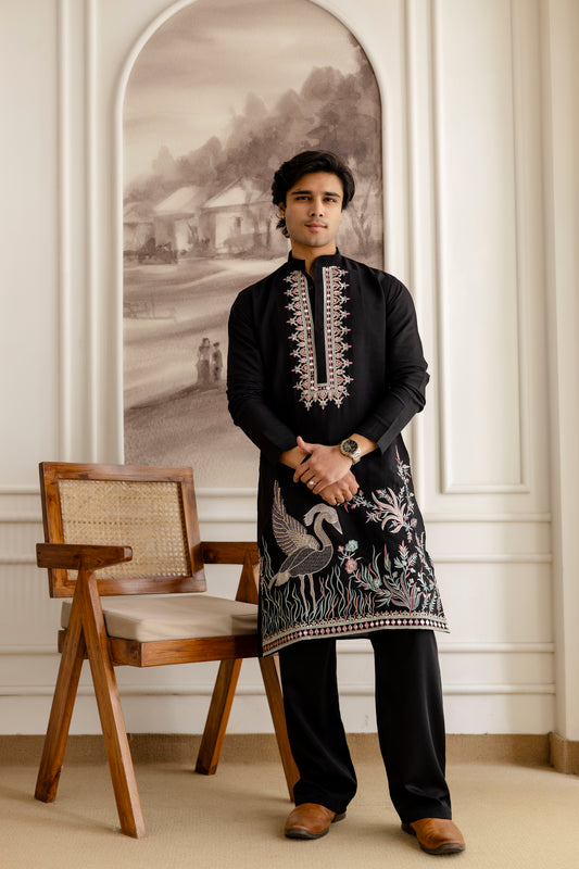 Designer Men’s Kurtas With Traditional Indian Craft