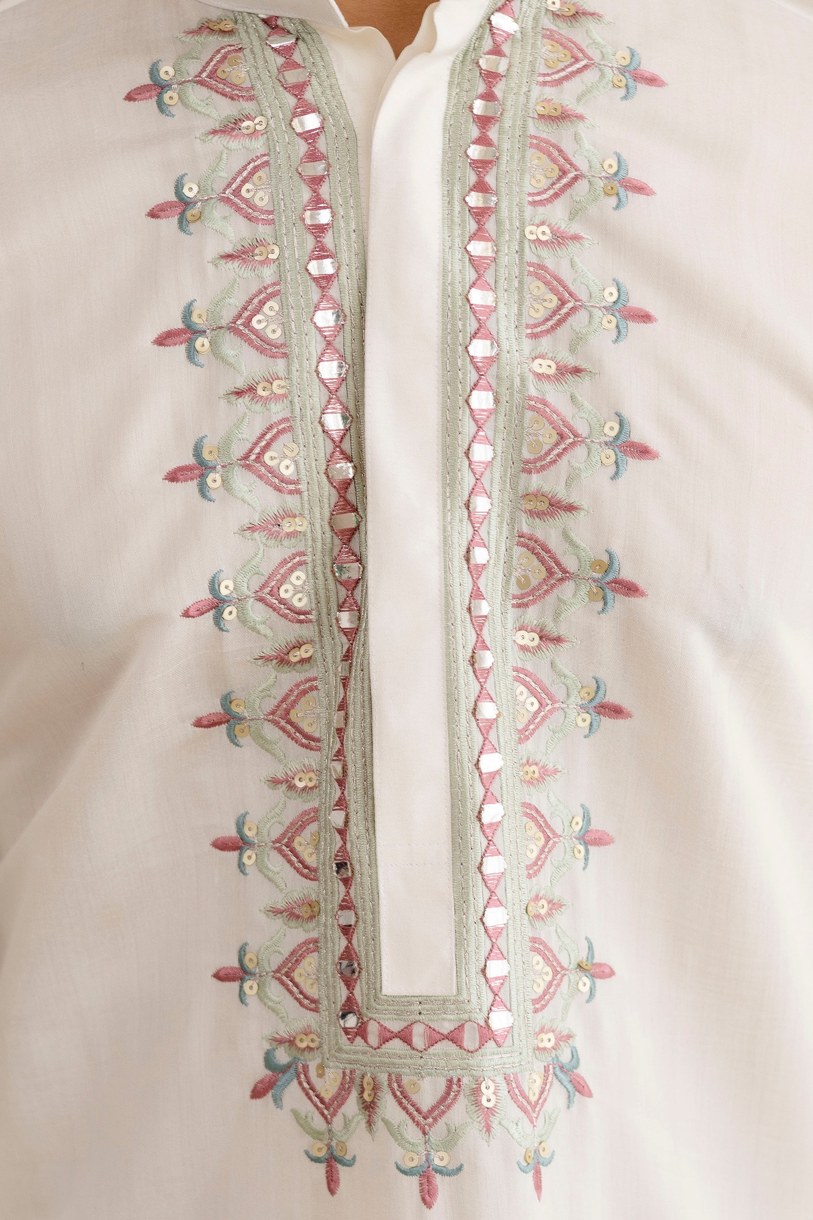 Designer Men’s Kurtas With Traditional Indian Craft