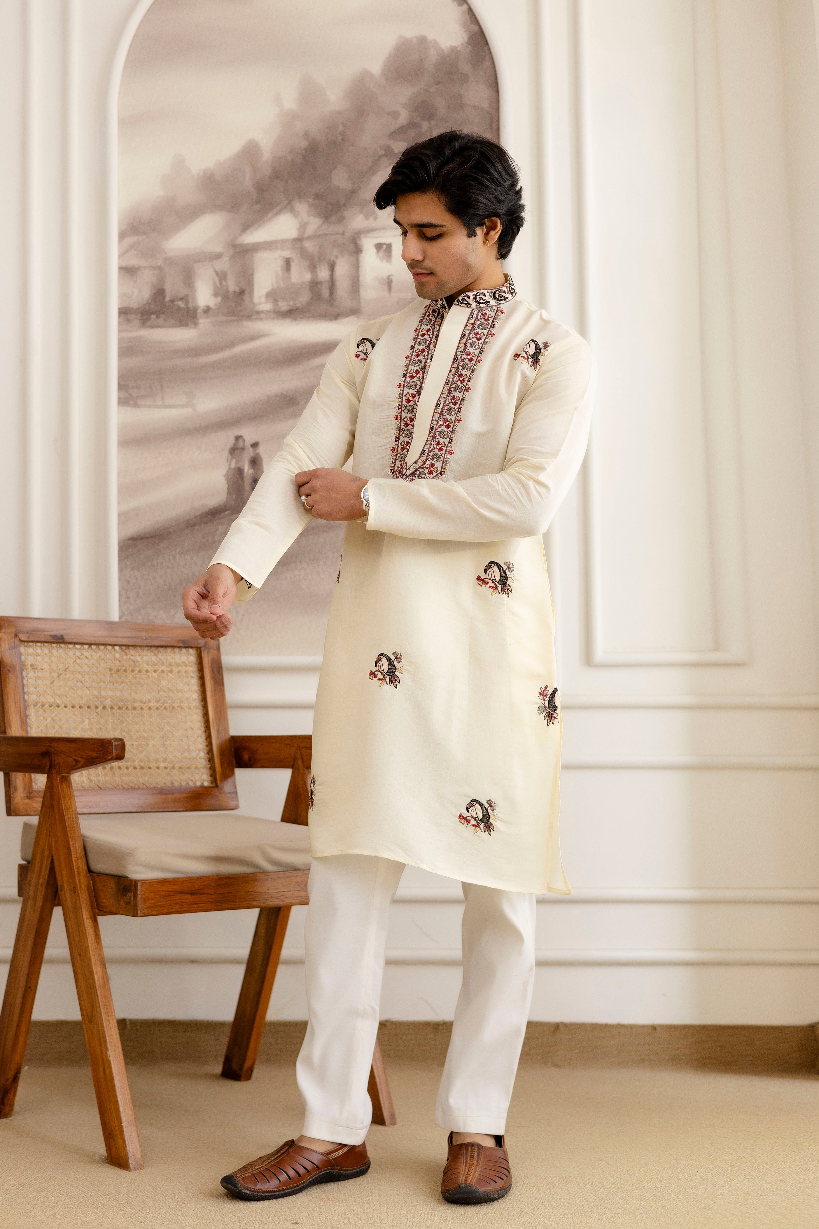Designer Men’s Kurtas With Traditional Indian Craft
